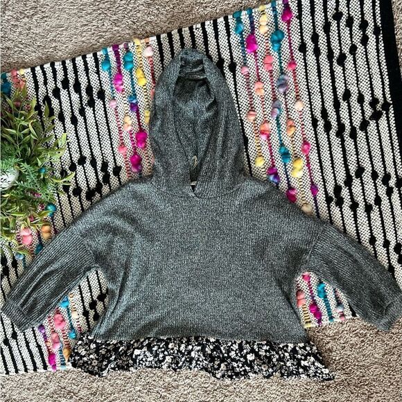 Oddi Boutique New Girls Grey Ribbed Hooded Blouse With Black Floral Ruffle Hem - Picture 1 of 9